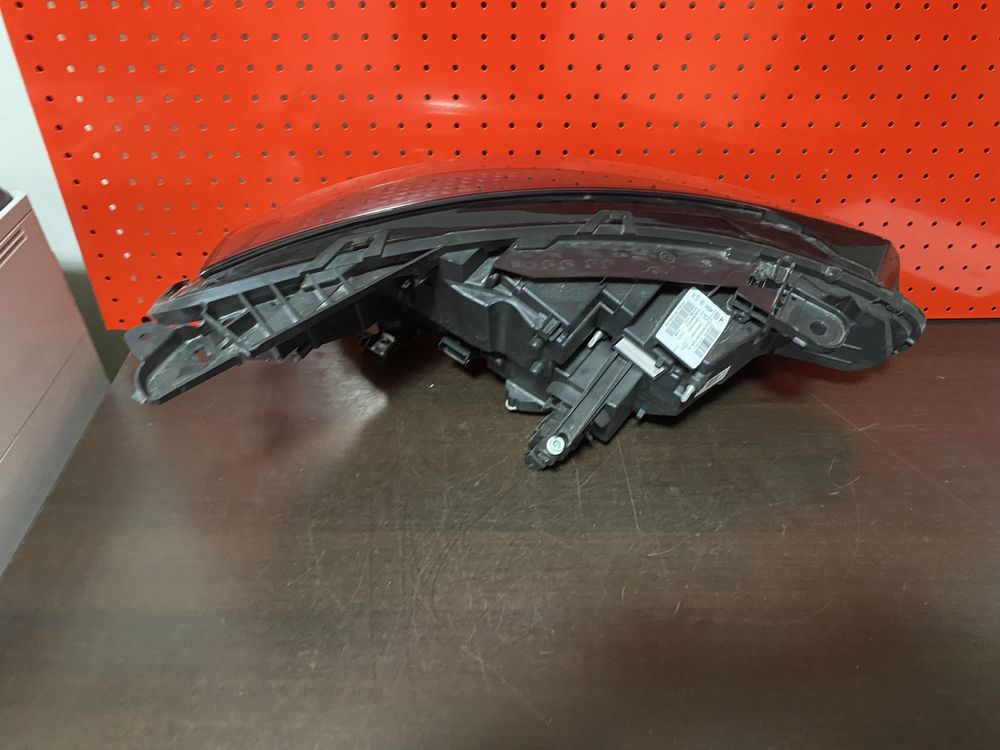 Far stanga full led Renault Clio 5 Facelift cu DEFECT