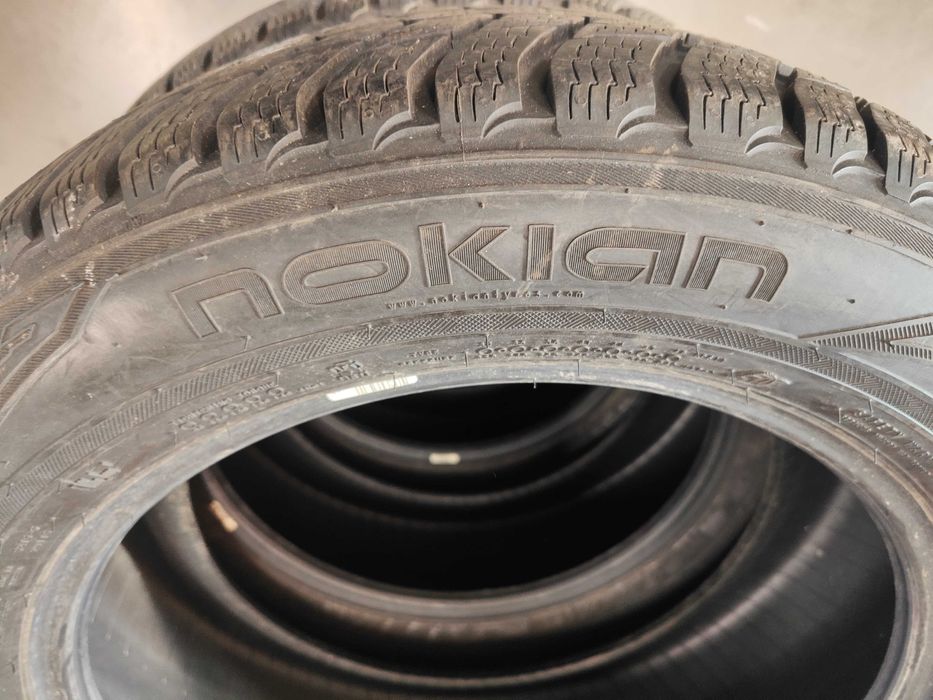 4бр.зимни гуми 235/55/18 Nokian