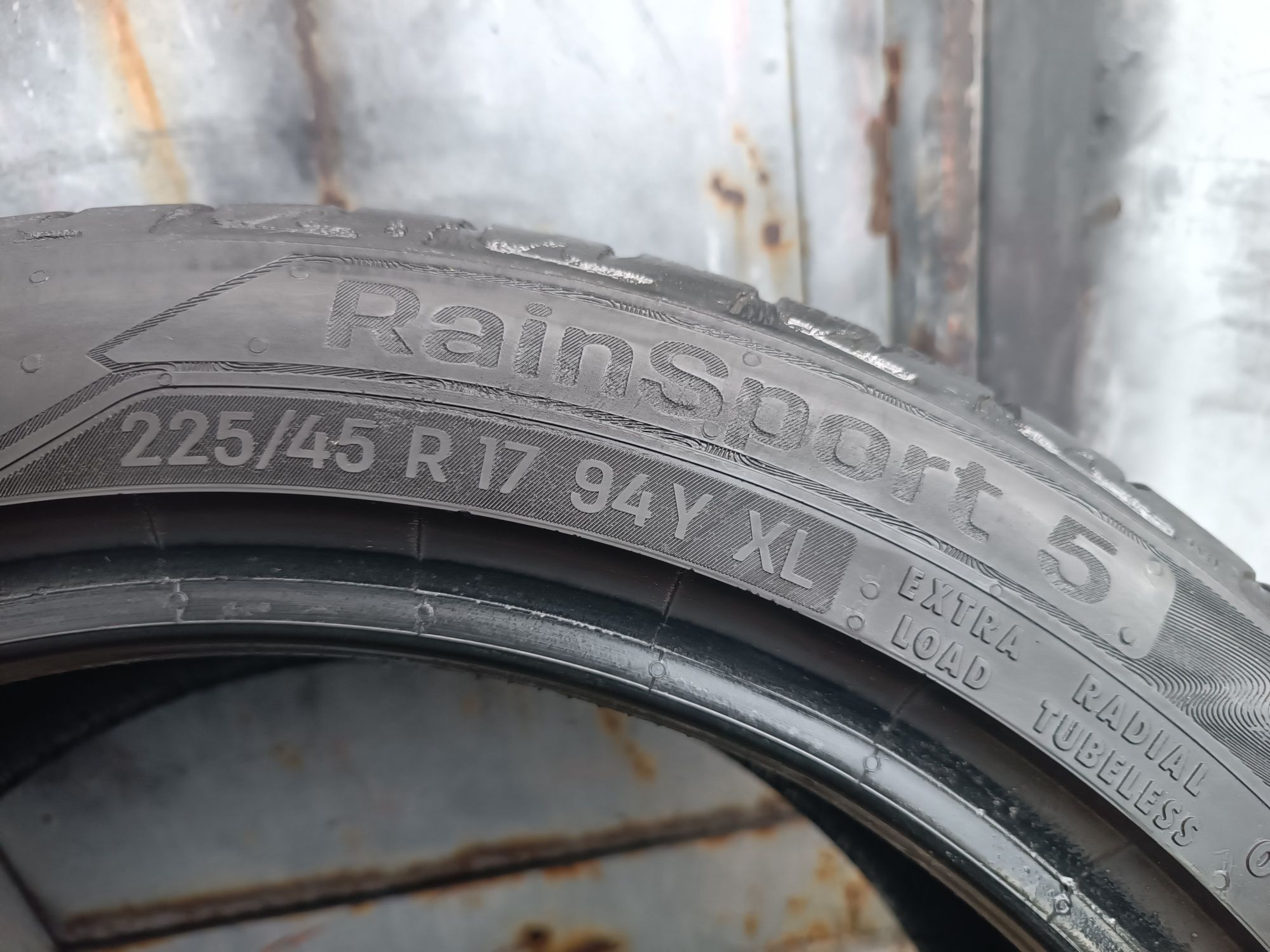 225/45/17 Uniroyal Дот 2522