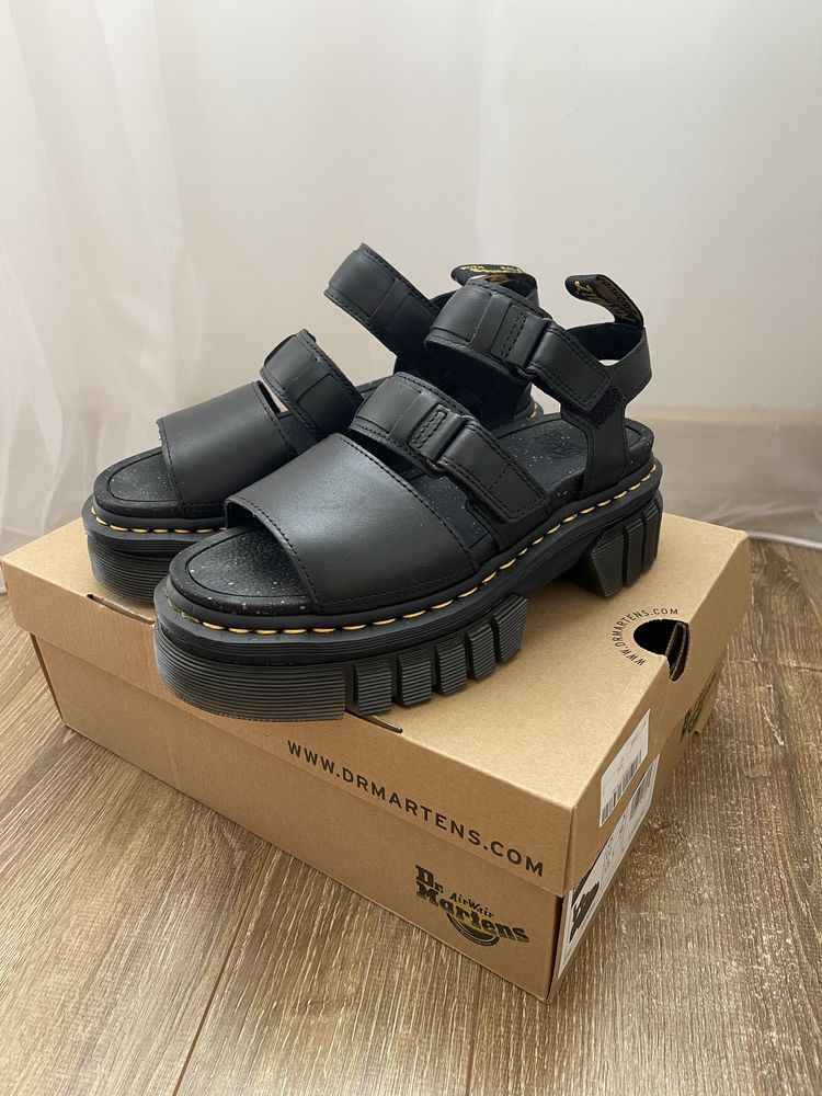 Dr. Martens сандали 38 номер