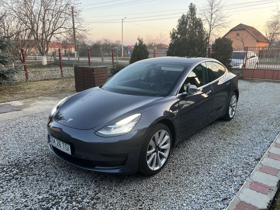 Tesla Model 3 Standard Range Plus