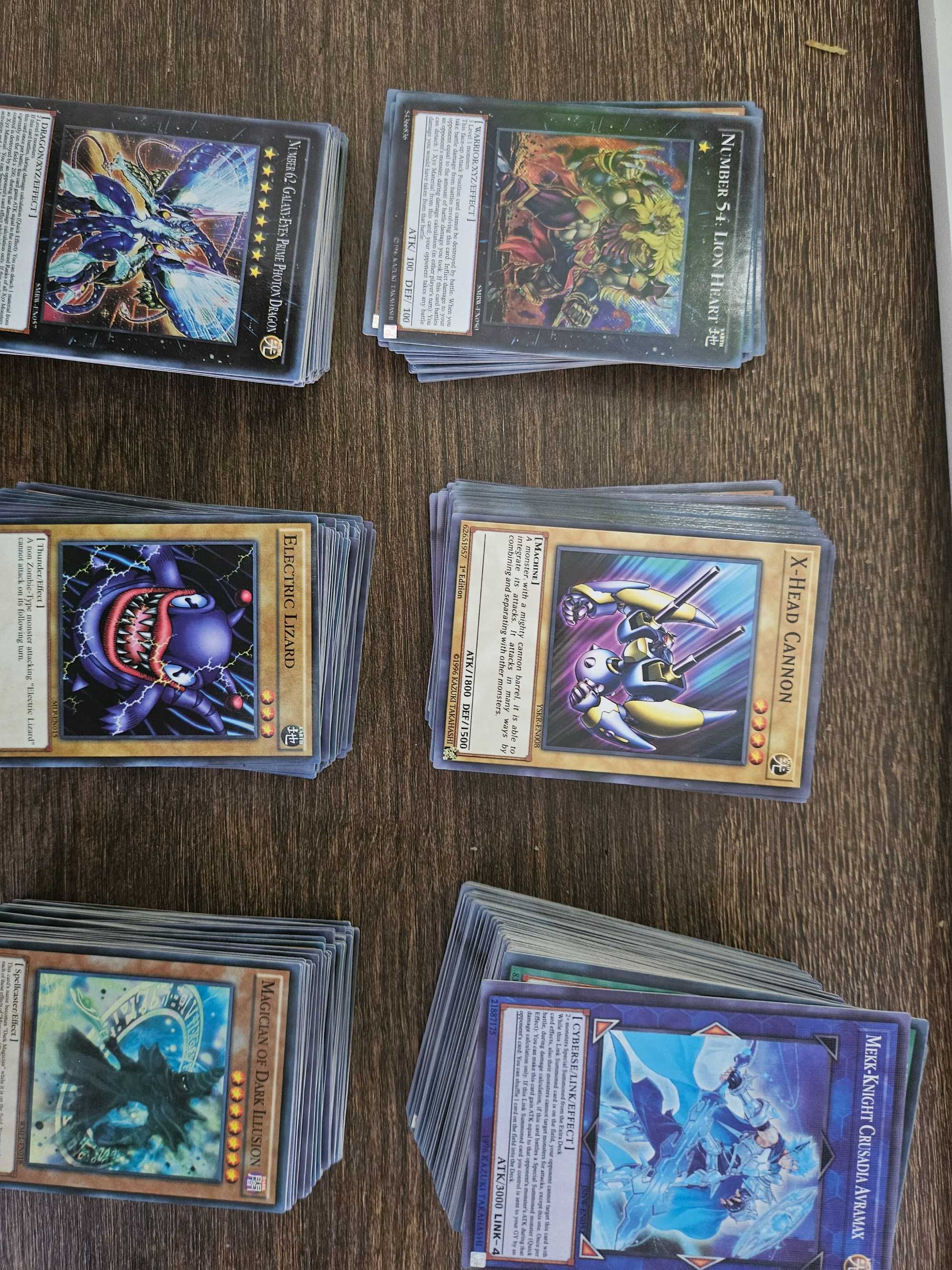 Vand 325 carti yugioh