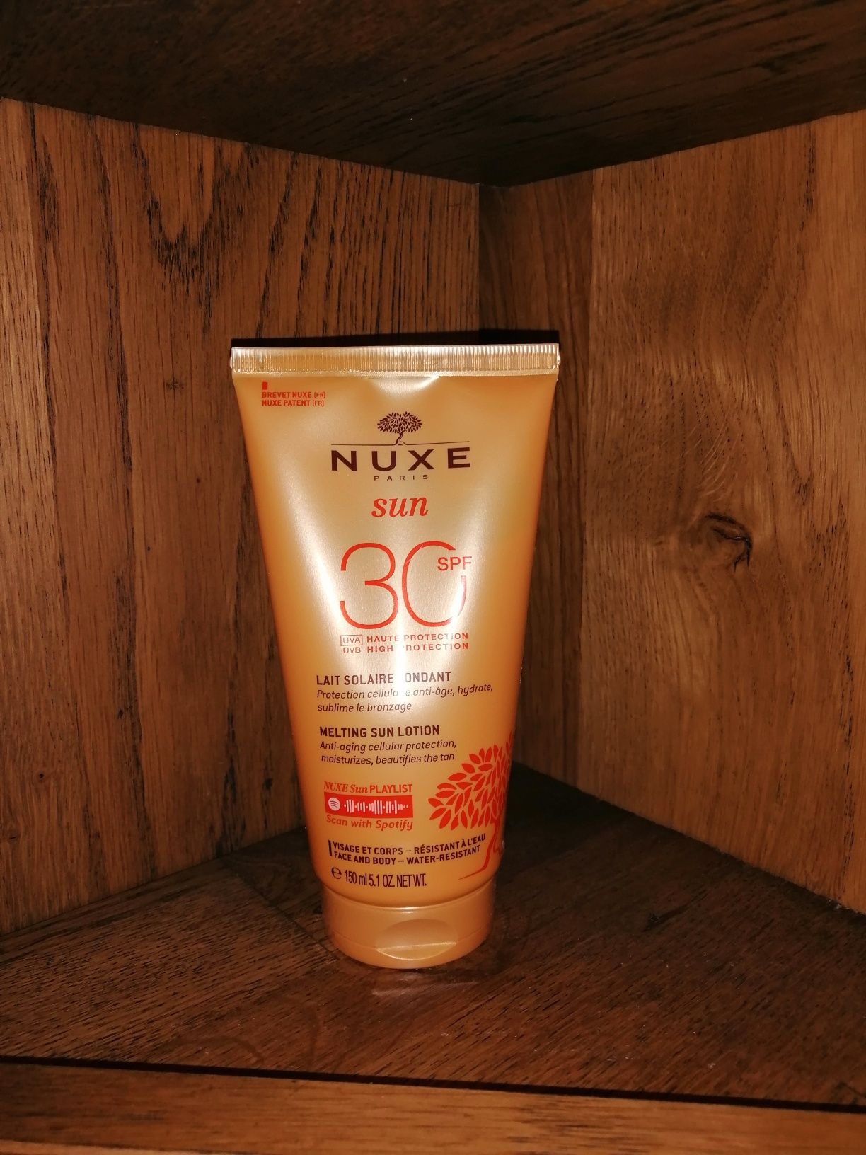 Нов слънцезащитен лосион Nuxe 30 фактор