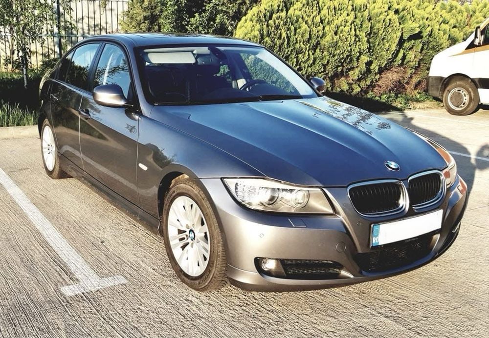 BMW Seria 3 318D 2011 facelift