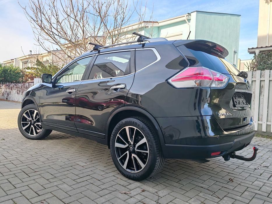 Nissan Xtrail 7Loc NaviPanoramicKeyLesGoCmr360ClimaJanteCarlig