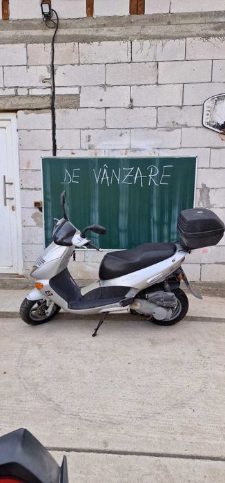 Scutere de vânzare