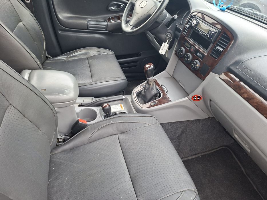 Vând Suzuki Grand Vitara 2.0 Benzină 4x4 Limited