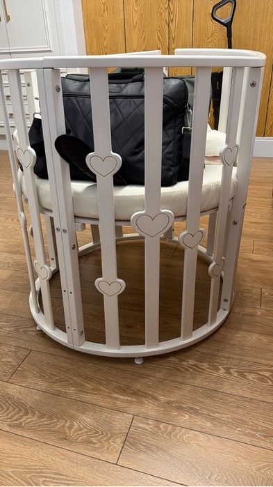 Дарю кроватку детскую