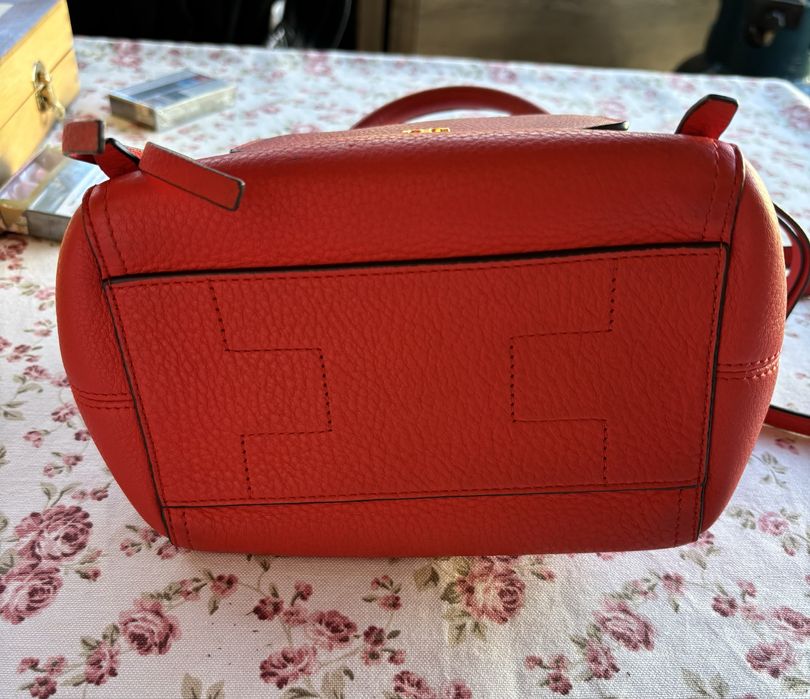 Дамска червена чанта Tory Burch естествена кожа