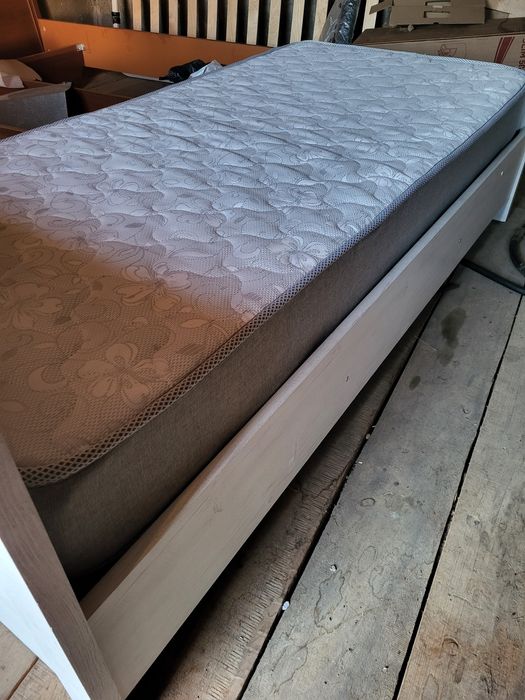 Кровать односпалка