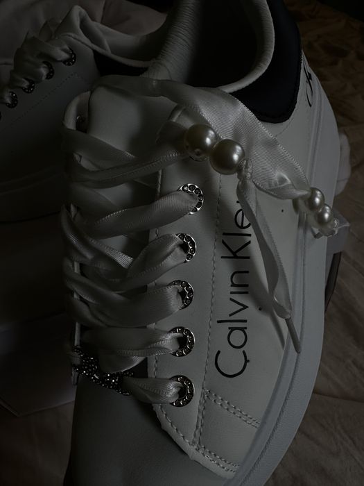 Бели маратонки Calvin Klein