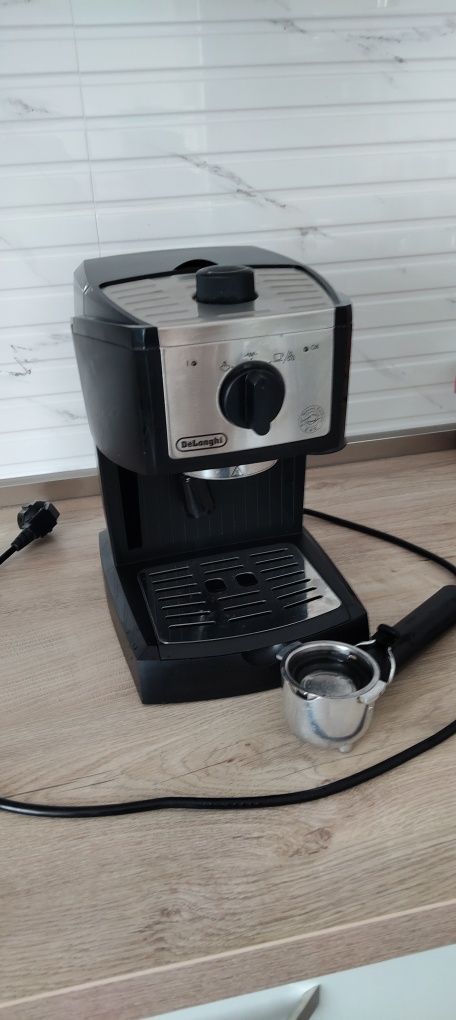 Кафемашина DeLonghi!