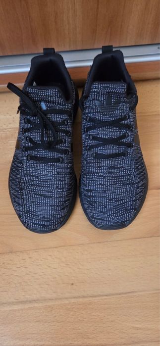 Adidasi Adidas marimea 37 1/3