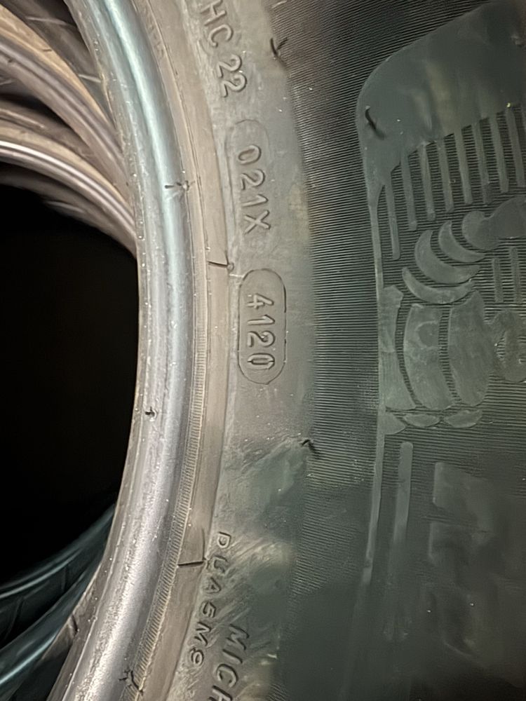 Продавам летни гуми 215/65R17 Michelin 4бр