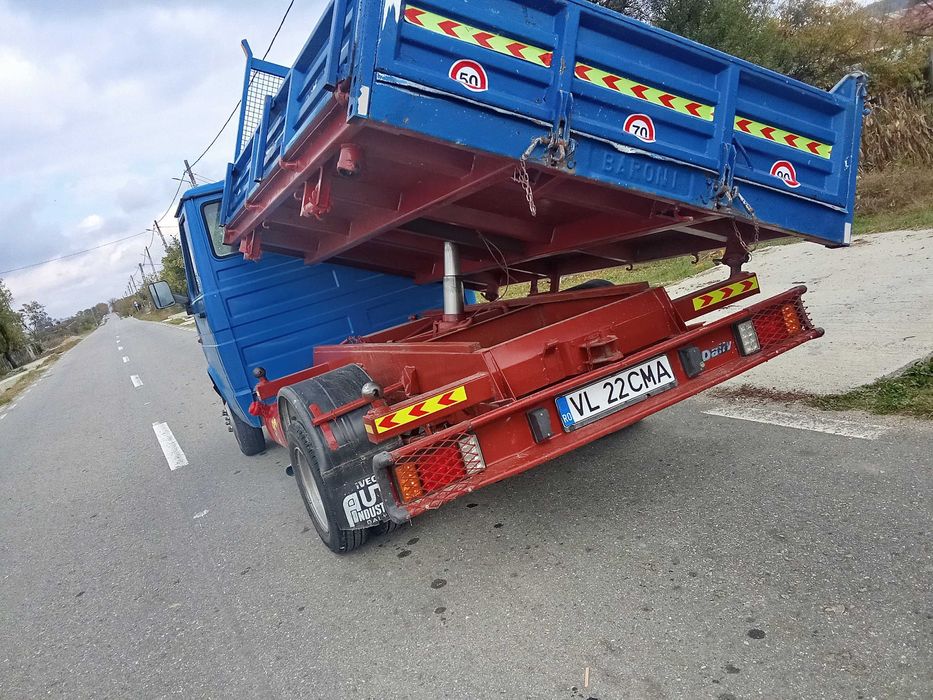 Vând Iveco deaily  35-8