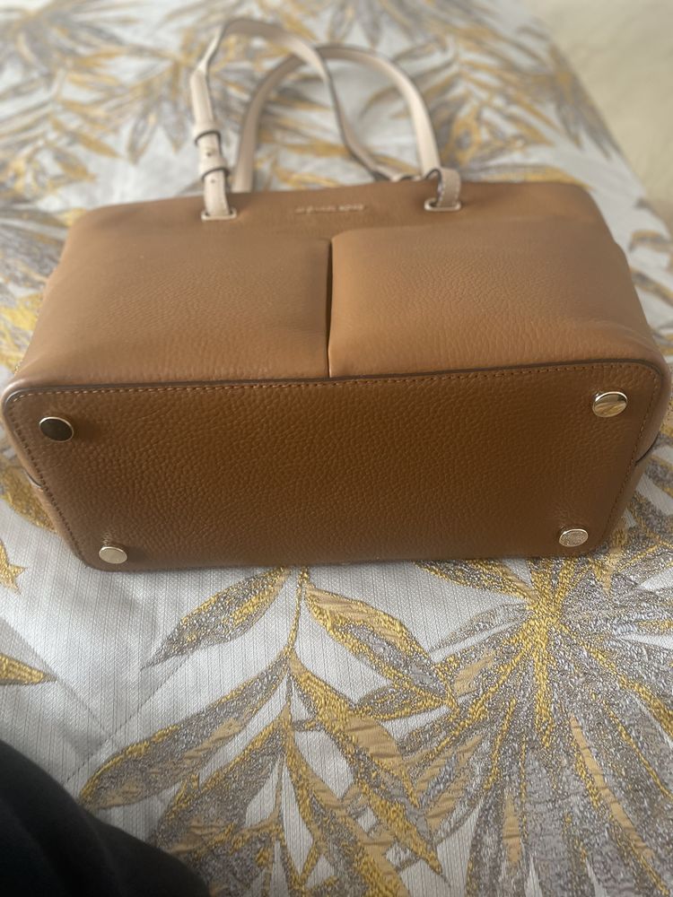 Сумка от Michael Kors