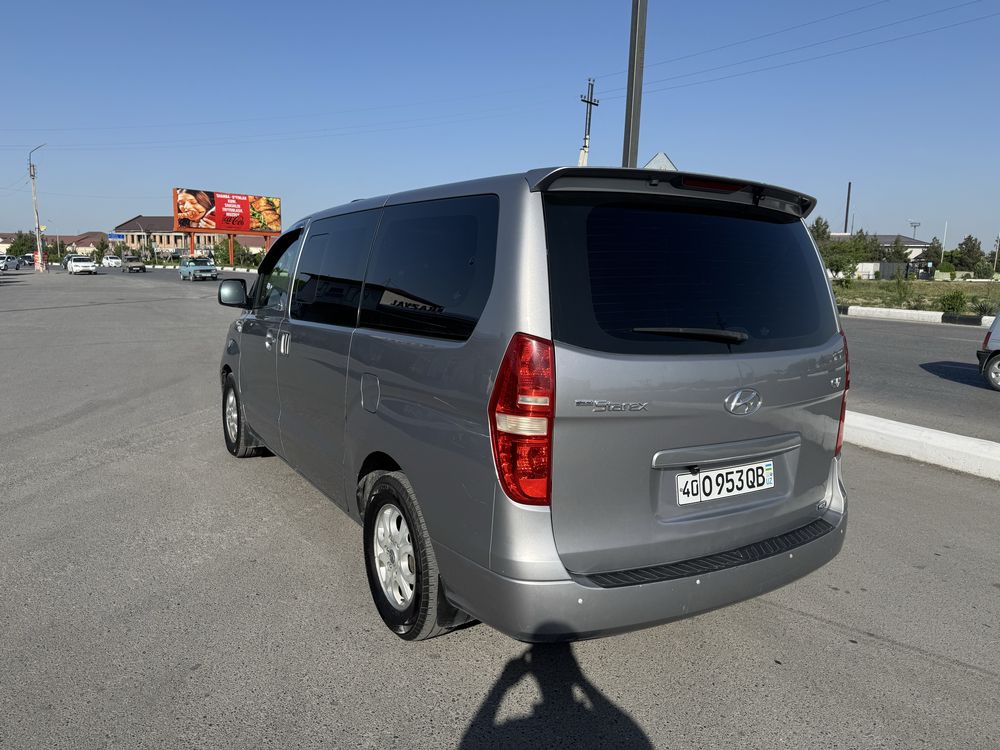 Hyundai grandstarex н1