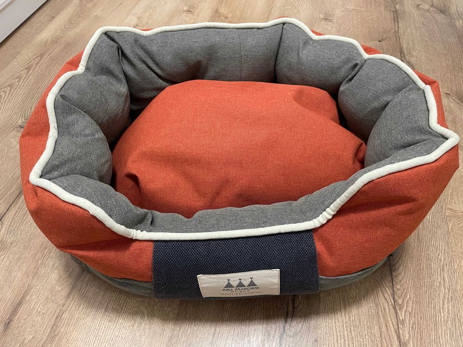 Pătuț confortabil pentru pisici (nefolosit)