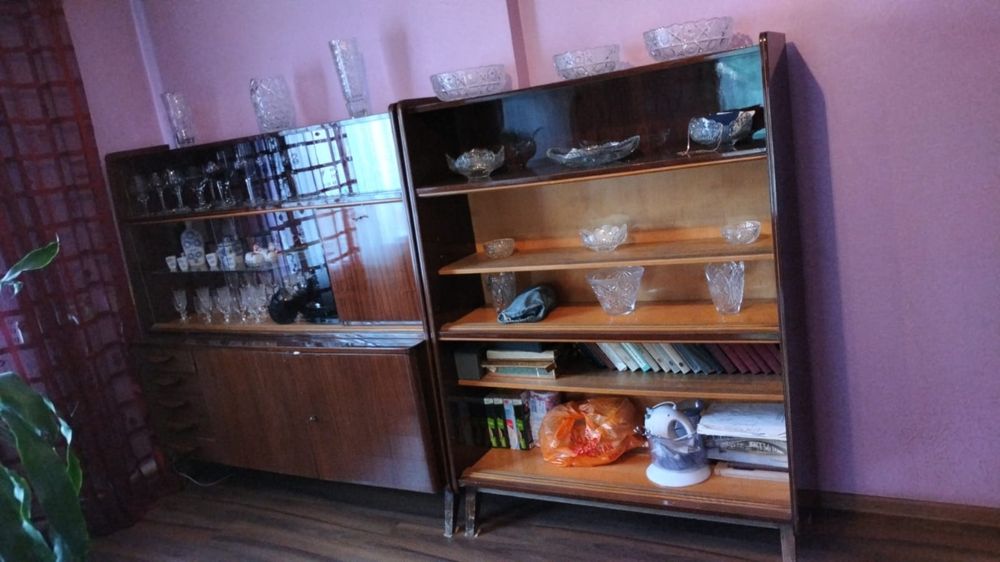 Продаётся гарнитур