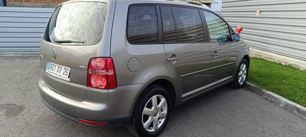 VW Touran Facelift 2008 1.9 Tdi Bxe Fara filtru 5locuri  6 trepte