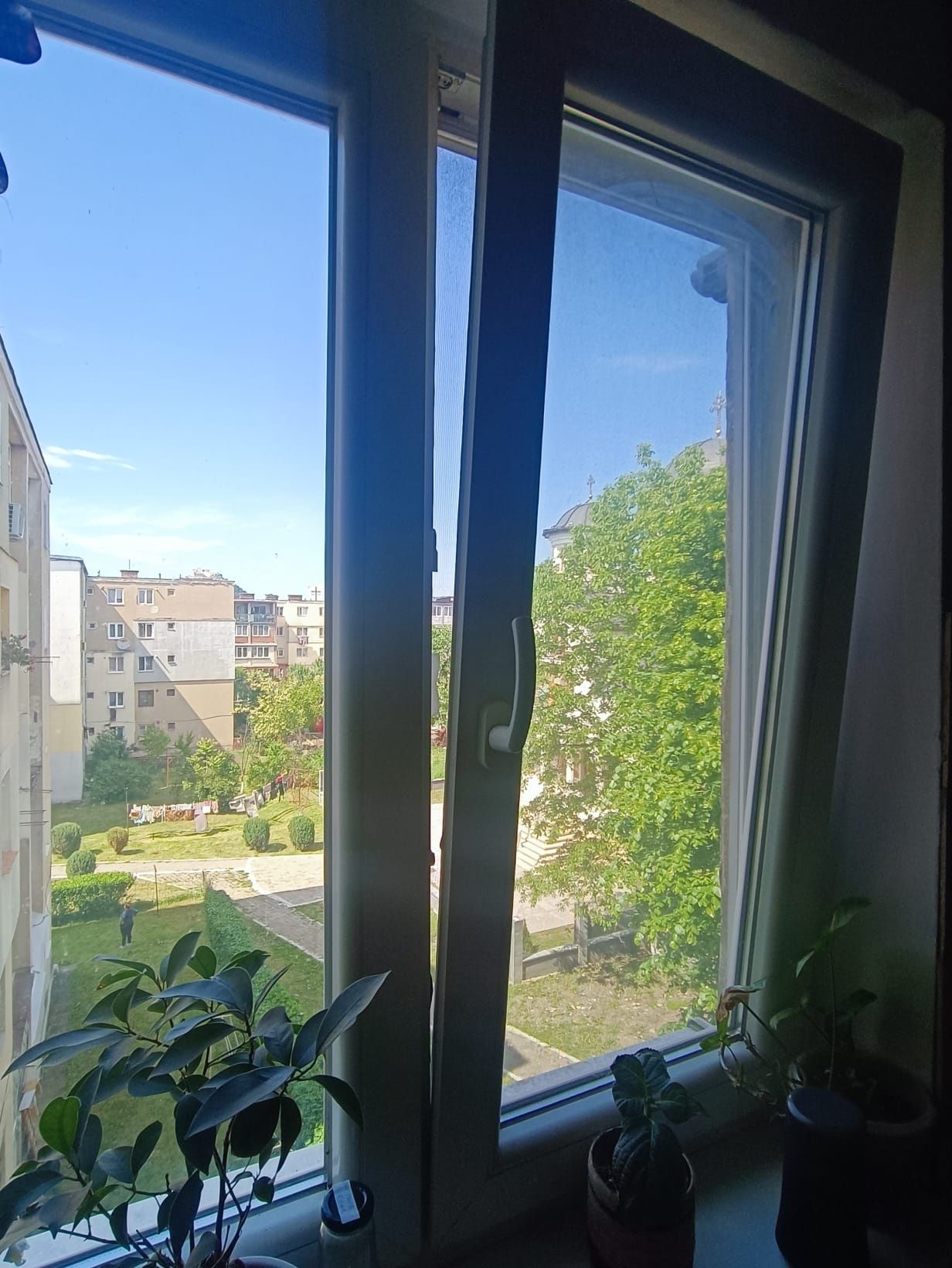 Apartament economic-vanzare sau schimb