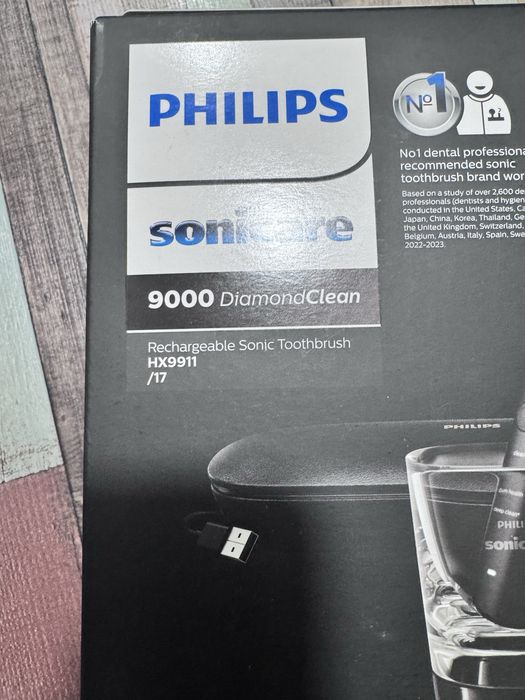 Vând 2 seturi de periute Philips Sonicare seria 9000