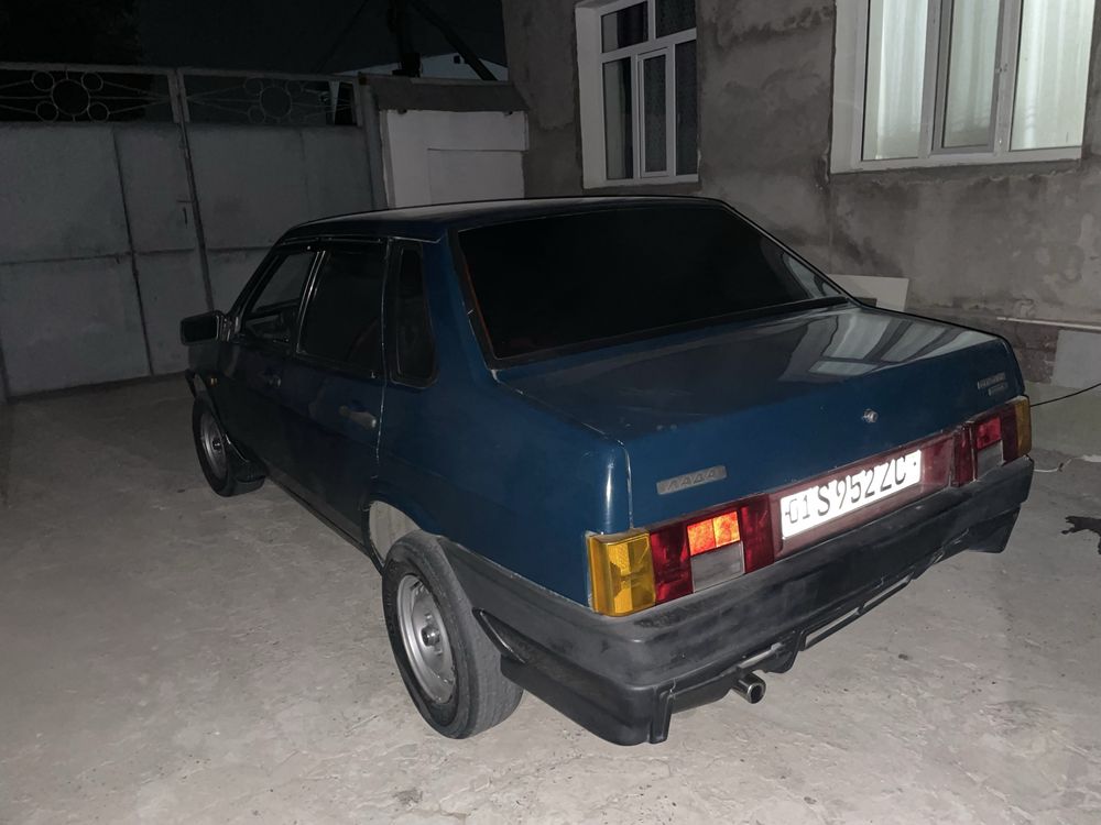 Продается машина.