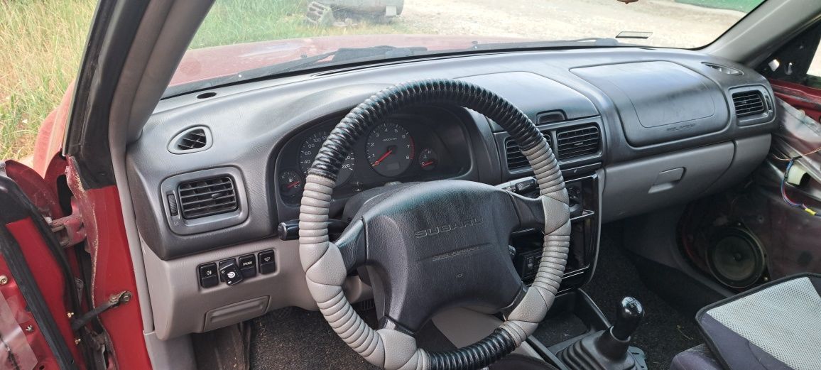 Subaru Forester 2.0 125 НА ЧАСТИ
