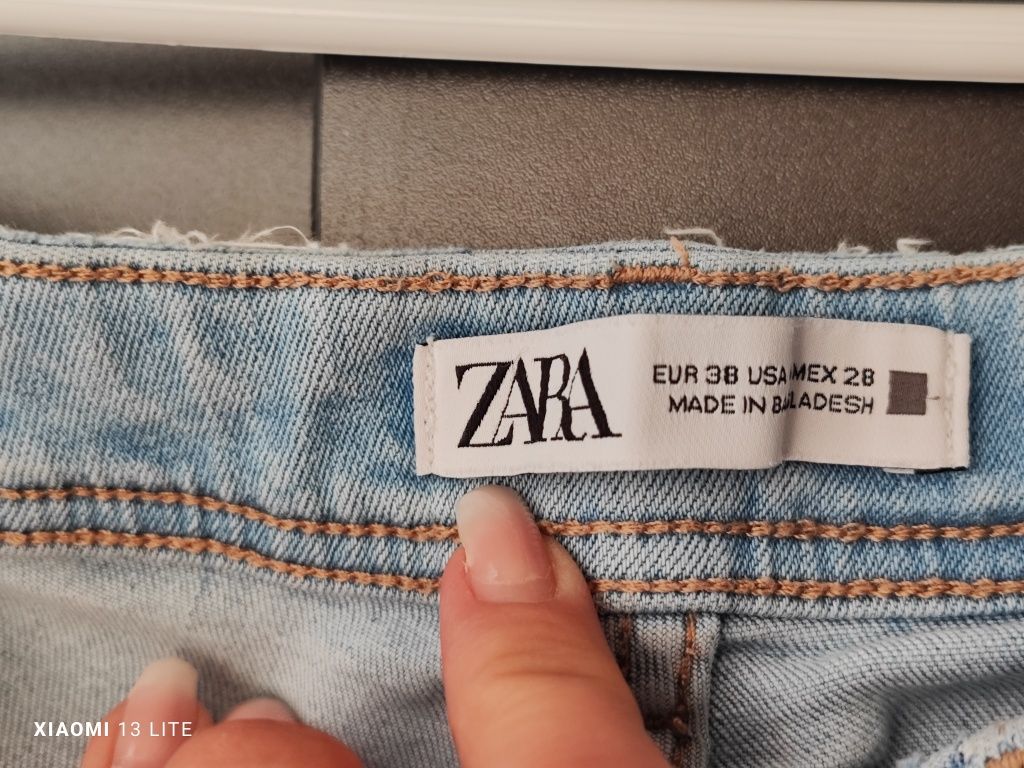 Дънки ZARA с висока талия