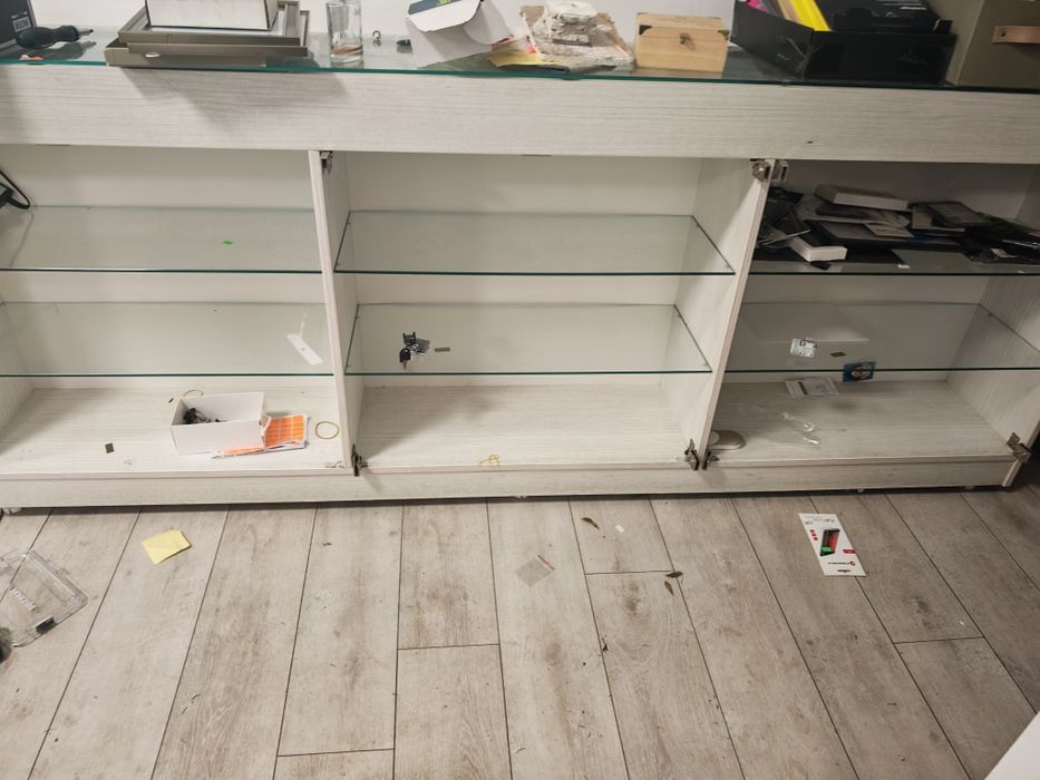 Витрина Шкаф с широчина 236 см