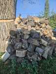 Продам Сухие дрова цена за куб - 15000тг .