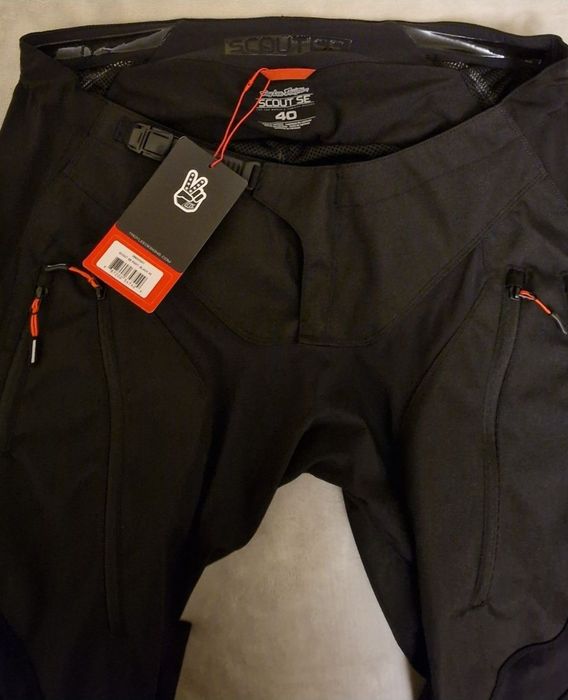 Vand pantaloni moto, atv, mtb Troy Lee Designs Scout  NOI CU ETICHETA