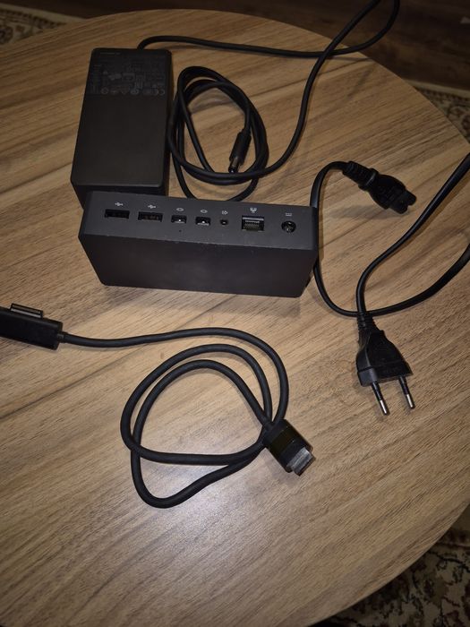 Docking station Microsoft surface 1641, 4 k, cu sursa alimentare