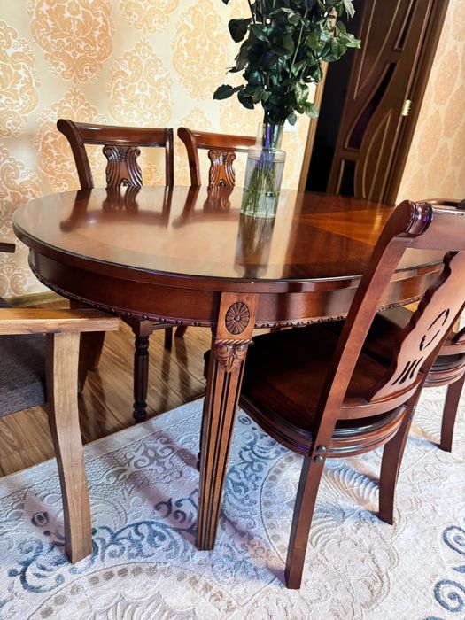 Стол обеденный из настоящего дуба