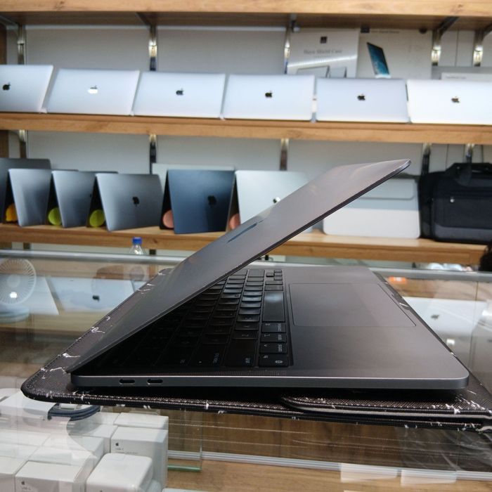 MacBook M1 pro 16 ga 512 kafolati bor