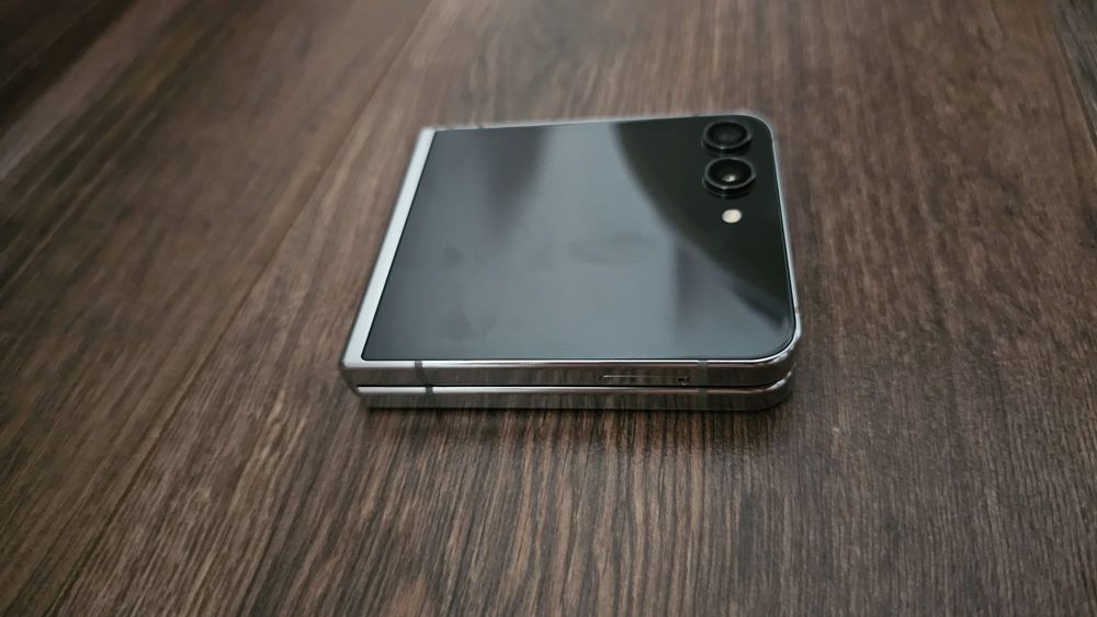 Samsung Galaxy Z Flip 5