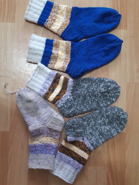 Носки тёплые 40,39,38 размеры.цена 2000 тенге.