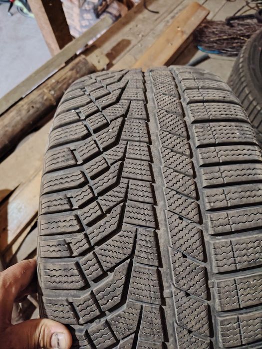 Cauciucuri de vânzare