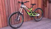 Bicicleta specialized demo 8