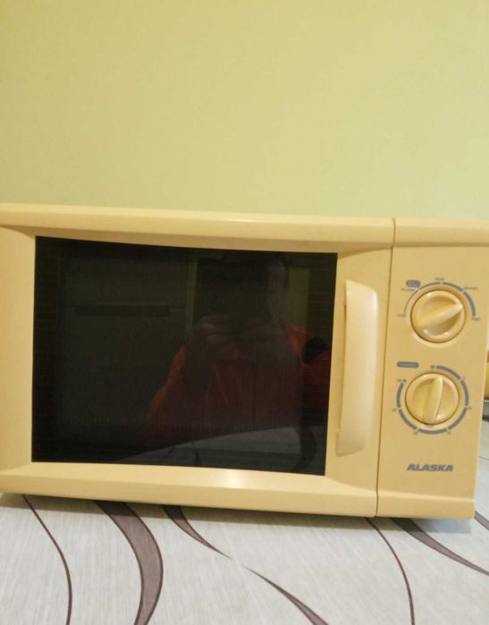 Продавам микровълнова