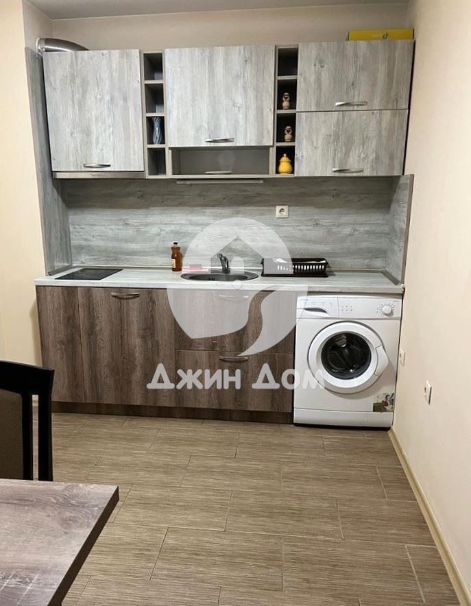 Двустаен апартамент на ПЪРВА ЛИНИЯ МОРЕ в к-с Рич 3, с. Равда