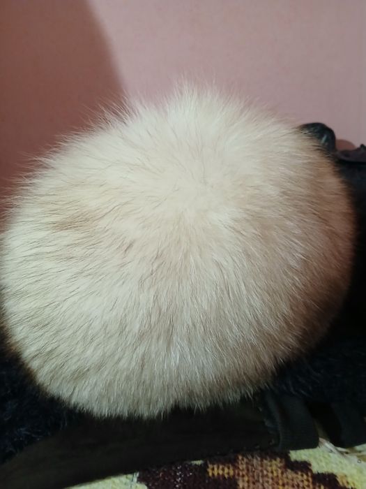 Caciula de blana impecabilă