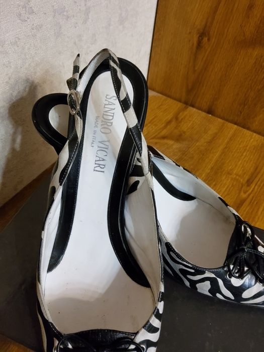 Винтажные туфли с открытой пяткой