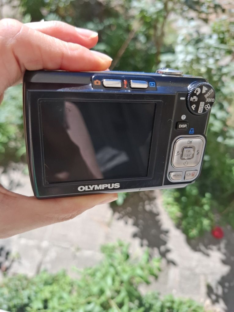 Компактен дигитален фотоапарат OLIMPUS FE-310