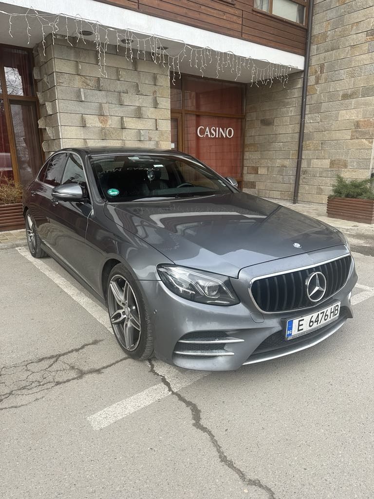 Mercedes Benz E220d  2017 година