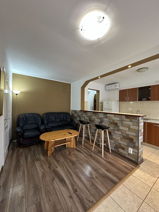 Proprietar inchiriez apartament doua camere