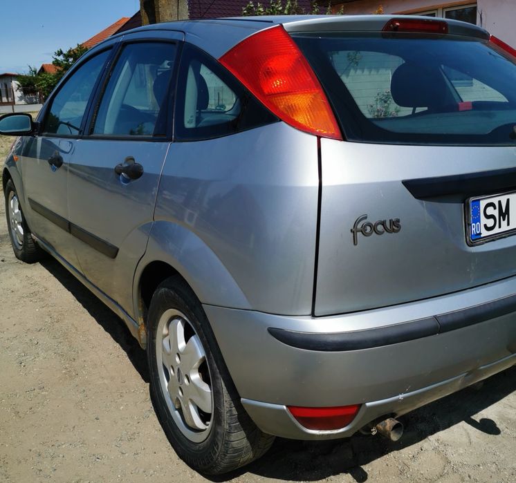 Ford Focus 1.6 benzină