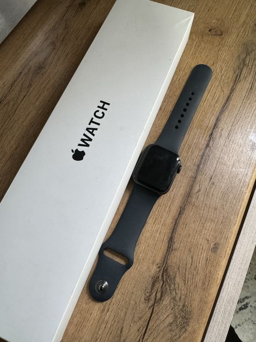 Продаю apple watch