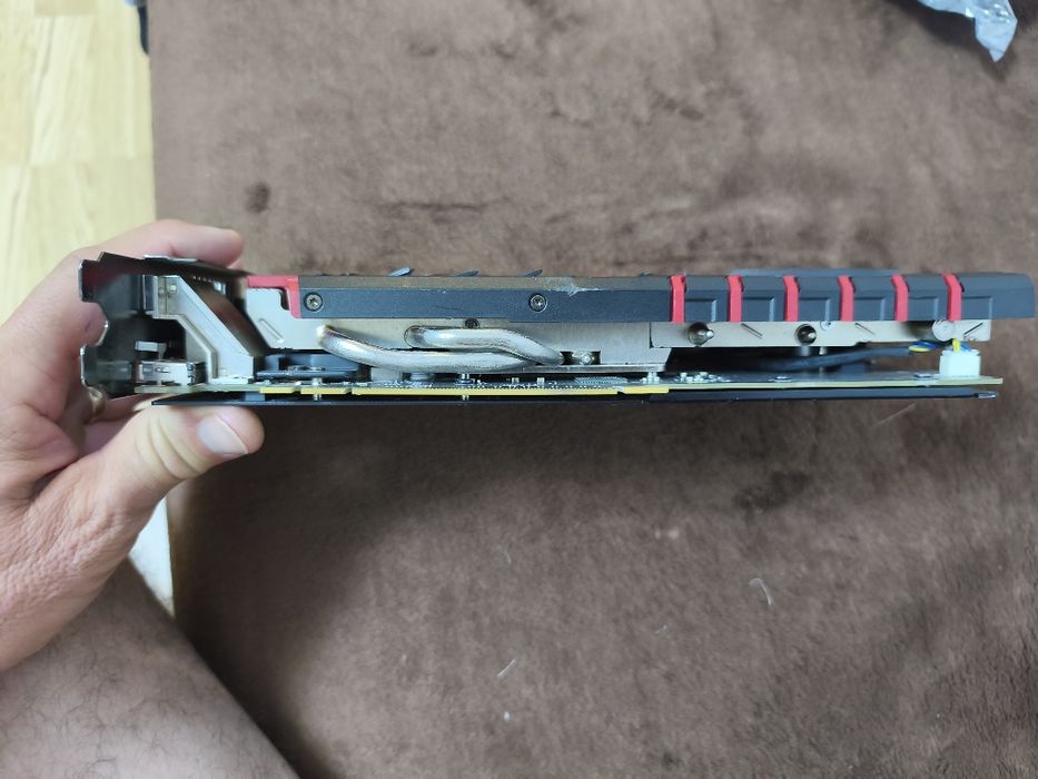 Vând placa video  msi gtx 960 4gb