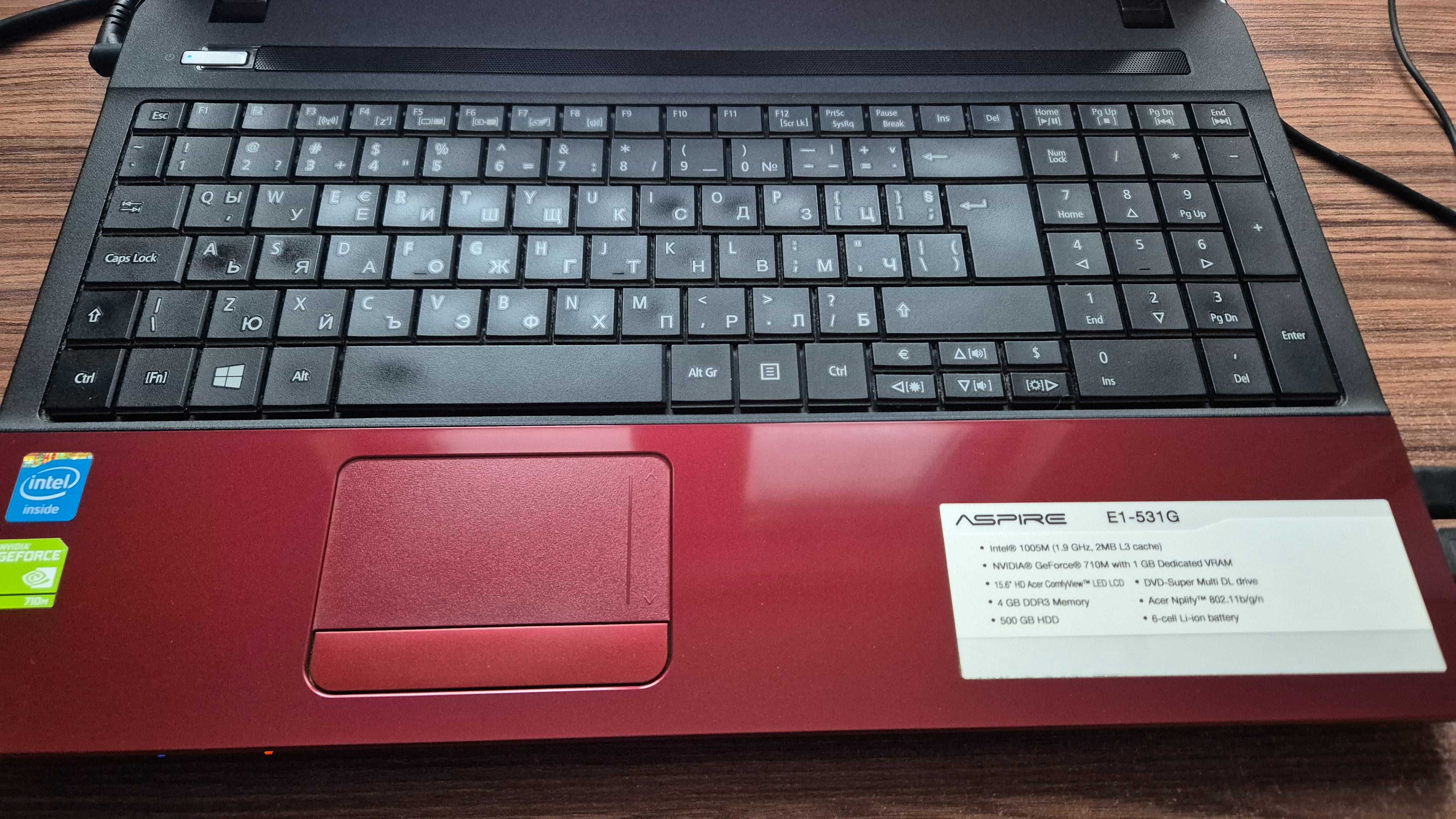 Acer Aspire E1-531G (червен)